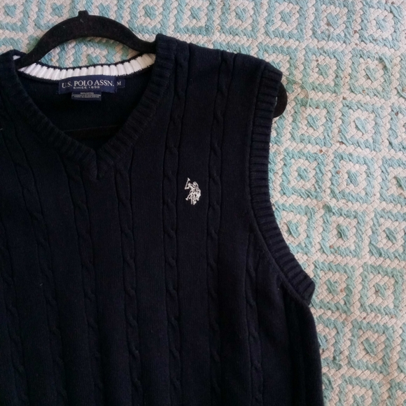 U.S. Polo Association Cable Knit - Picture 2 of 2